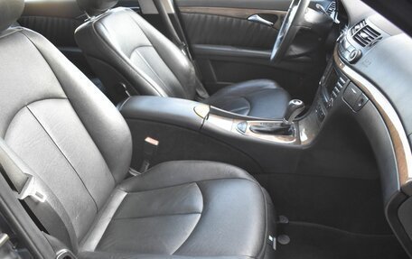 Mercedes-Benz E-Класс, 2008 год, 1 187 000 рублей, 10 фотография
