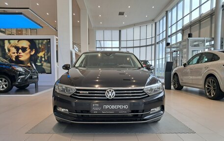 Volkswagen Passat B8 рестайлинг, 2018 год, 2 297 000 рублей, 2 фотография
