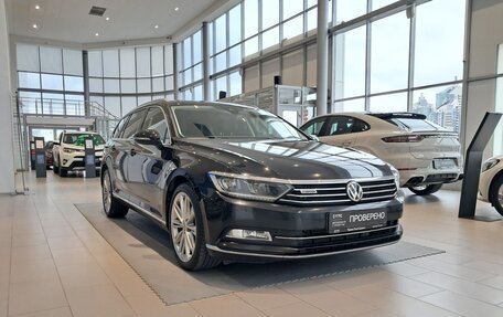 Volkswagen Passat B8 рестайлинг, 2018 год, 2 297 000 рублей, 3 фотография