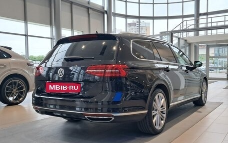 Volkswagen Passat B8 рестайлинг, 2018 год, 2 297 000 рублей, 5 фотография