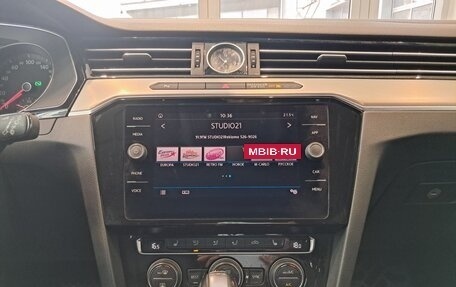 Volkswagen Passat B8 рестайлинг, 2018 год, 2 297 000 рублей, 15 фотография
