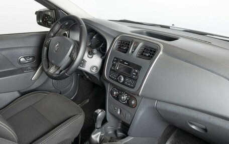 Renault Logan II, 2018 год, 930 700 рублей, 4 фотография