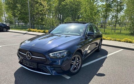 Mercedes-Benz E-Класс, 2021 год, 5 200 000 рублей, 28 фотография