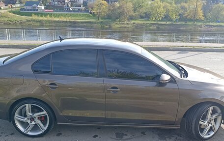 Volkswagen Jetta VI, 2011 год, 1 200 000 рублей, 8 фотография