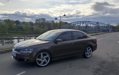 Volkswagen Jetta VI, 2011 год, 1 200 000 рублей, 21 фотография