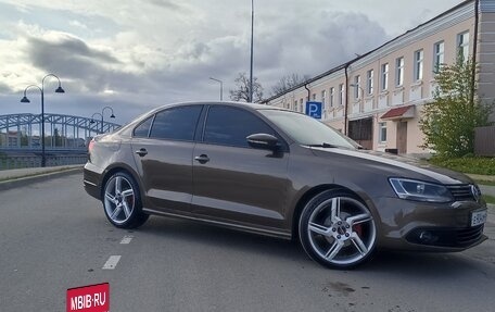 Volkswagen Jetta VI, 2011 год, 1 200 000 рублей, 19 фотография