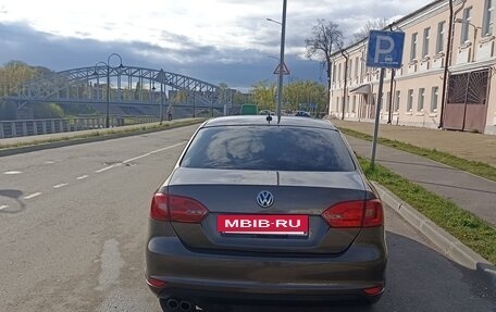 Volkswagen Jetta VI, 2011 год, 1 200 000 рублей, 33 фотография