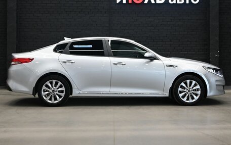 KIA Optima IV, 2018 год, 2 000 000 рублей, 9 фотография