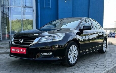 Honda Accord IX рестайлинг, 2013 год, 1 499 000 рублей, 1 фотография