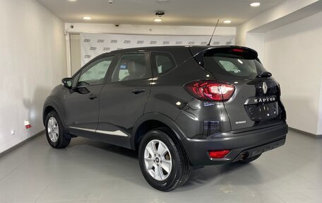 Renault Kaptur I рестайлинг, 2017 год, 1 490 000 рублей, 4 фотография