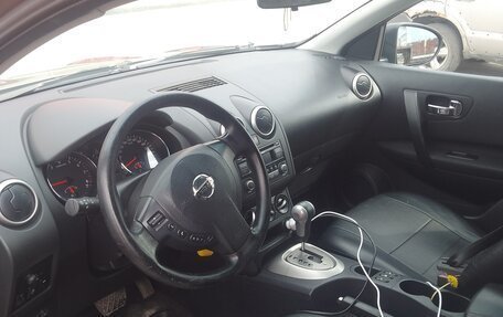 Nissan Qashqai, 2011 год, 900 000 рублей, 2 фотография
