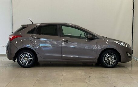 Hyundai i30 II рестайлинг, 2014 год, 965 000 рублей, 11 фотография