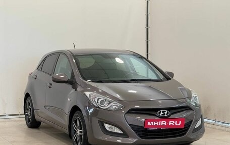 Hyundai i30 II рестайлинг, 2014 год, 965 000 рублей, 2 фотография