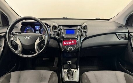 Hyundai i30 II рестайлинг, 2014 год, 965 000 рублей, 16 фотография