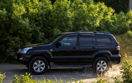 Toyota Land Cruiser Prado 120 рестайлинг, 2004 год, 1 680 000 рублей, 17 фотография