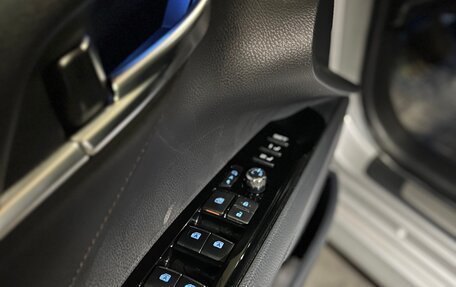 Toyota Camry, 2018 год, 3 129 000 рублей, 10 фотография