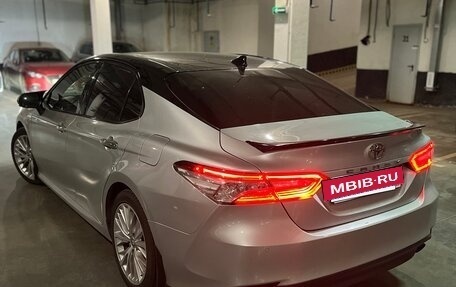 Toyota Camry, 2018 год, 3 129 000 рублей, 15 фотография