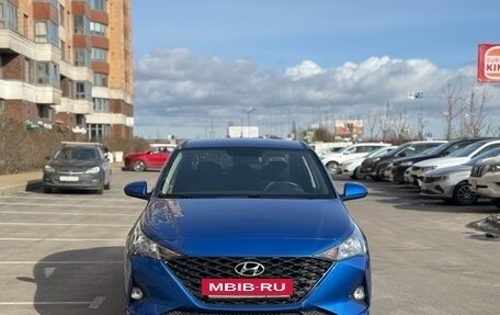 Hyundai Solaris II рестайлинг, 2021 год, 1 439 000 рублей, 2 фотография