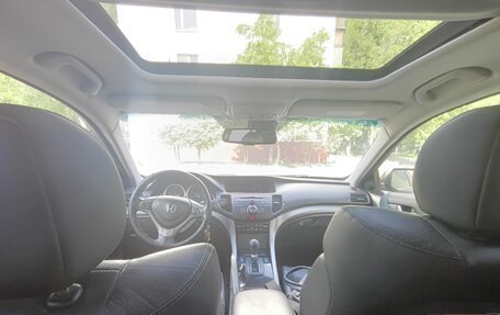 Honda Accord VIII рестайлинг, 2010 год, 800 000 рублей, 12 фотография