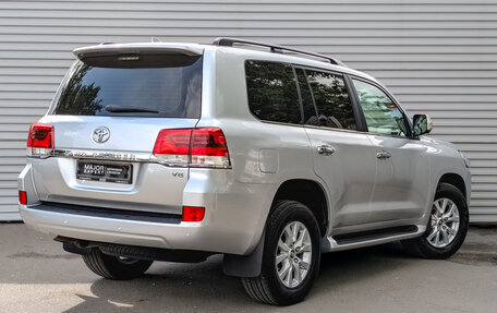 Toyota Land Cruiser 200, 2019 год, 6 950 000 рублей, 5 фотография