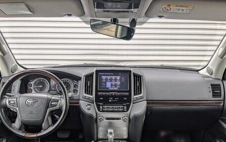 Toyota Land Cruiser 200, 2019 год, 6 950 000 рублей, 14 фотография