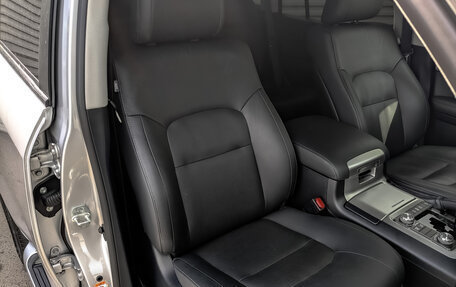 Toyota Land Cruiser 200, 2019 год, 6 950 000 рублей, 23 фотография