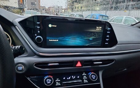 Hyundai Sonata VIII, 2022 год, 1 995 000 рублей, 9 фотография