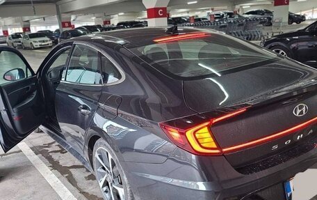 Hyundai Sonata VIII, 2022 год, 1 995 000 рублей, 3 фотография