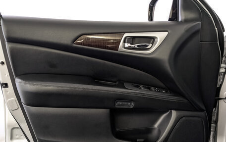 Nissan Pathfinder, 2015 год, 1 950 000 рублей, 19 фотография