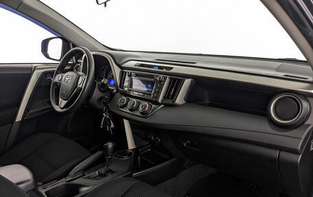 Toyota RAV4, 2015 год, 1 795 000 рублей, 13 фотография