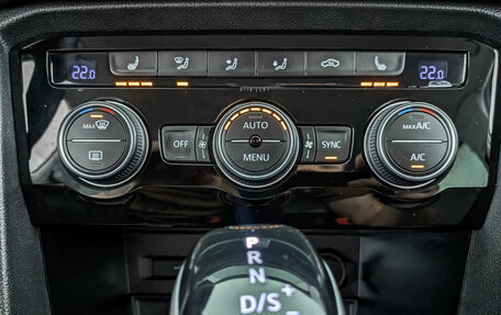 Volkswagen Taos, 2022 год, 3 035 000 рублей, 21 фотография