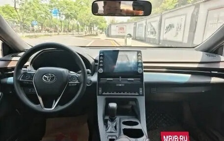 Toyota Avalon, 2022 год, 2 200 000 рублей, 5 фотография