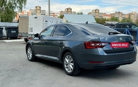 Skoda Superb III рестайлинг, 2019 год, 1 830 000 рублей, 4 фотография