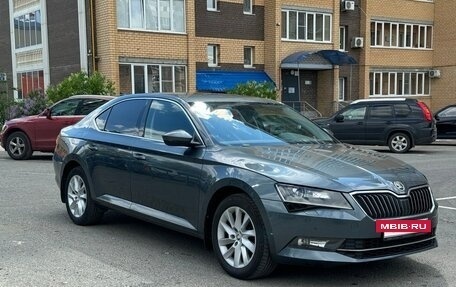 Skoda Superb III рестайлинг, 2019 год, 1 830 000 рублей, 2 фотография