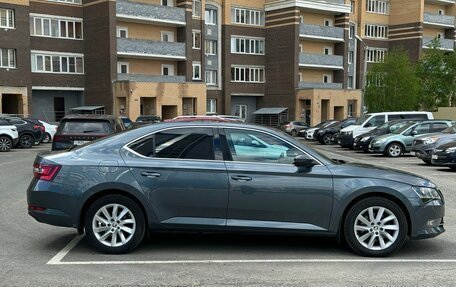 Skoda Superb III рестайлинг, 2019 год, 1 830 000 рублей, 8 фотография