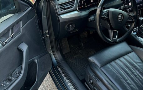 Skoda Superb III рестайлинг, 2019 год, 1 830 000 рублей, 9 фотография