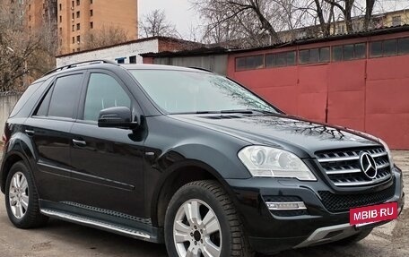 Mercedes-Benz M-Класс, 2010 год, 2 300 000 рублей, 2 фотография