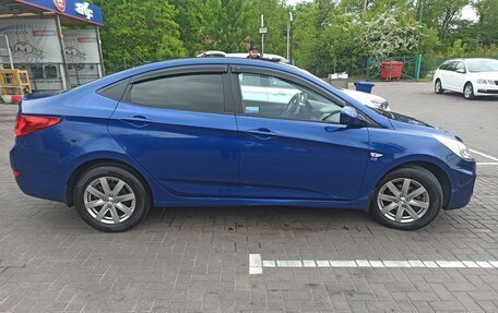 Hyundai Solaris II рестайлинг, 2014 год, 2 550 000 рублей, 7 фотография