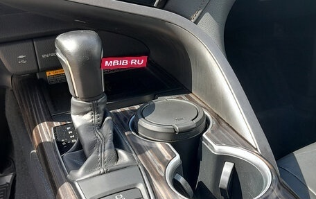 Toyota Camry, 2018 год, 2 850 000 рублей, 4 фотография
