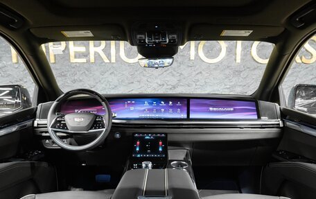 Cadillac Escalade V, 2025 год, 23 490 000 рублей, 9 фотография