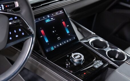 Cadillac Escalade V, 2025 год, 23 490 000 рублей, 17 фотография