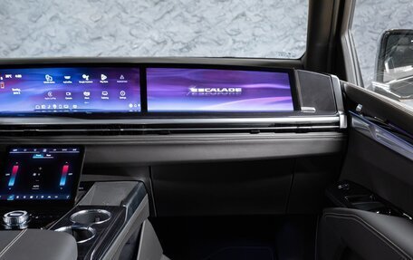 Cadillac Escalade V, 2025 год, 23 490 000 рублей, 15 фотография