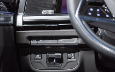 Cadillac Escalade V, 2025 год, 23 490 000 рублей, 27 фотография