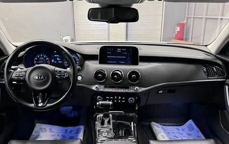 KIA Stinger I, 2019 год, 2 597 000 рублей, 16 фотография