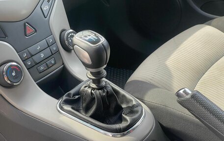 Chevrolet Cruze II, 2011 год, 608 000 рублей, 13 фотография