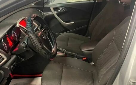 Opel Astra J, 2011 год, 697 000 рублей, 11 фотография