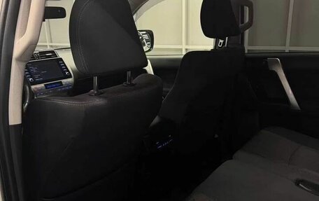 Toyota Land Cruiser Prado 150 рестайлинг 2, 2021 год, 5 497 000 рублей, 13 фотография
