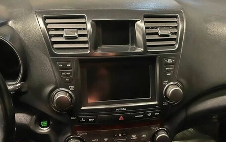Toyota Highlander III, 2013 год, 2 397 000 рублей, 9 фотография
