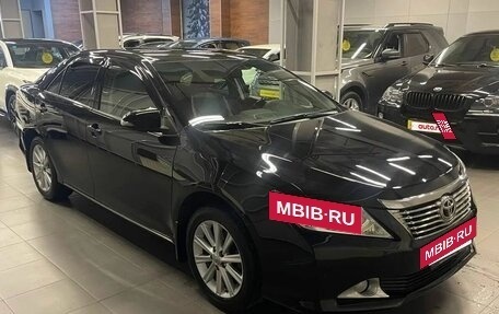Toyota Camry, 2012 год, 1 557 000 рублей, 2 фотография