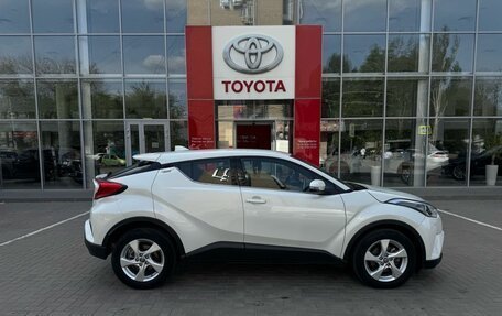 Toyota C-HR I рестайлинг, 2018 год, 2 500 000 рублей, 5 фотография